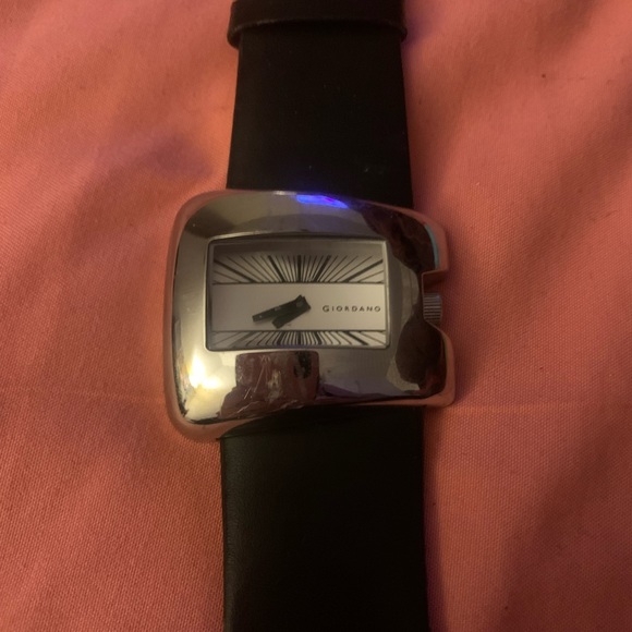 Women’s Vintage Watch by Giordano - Picture 1 of 4